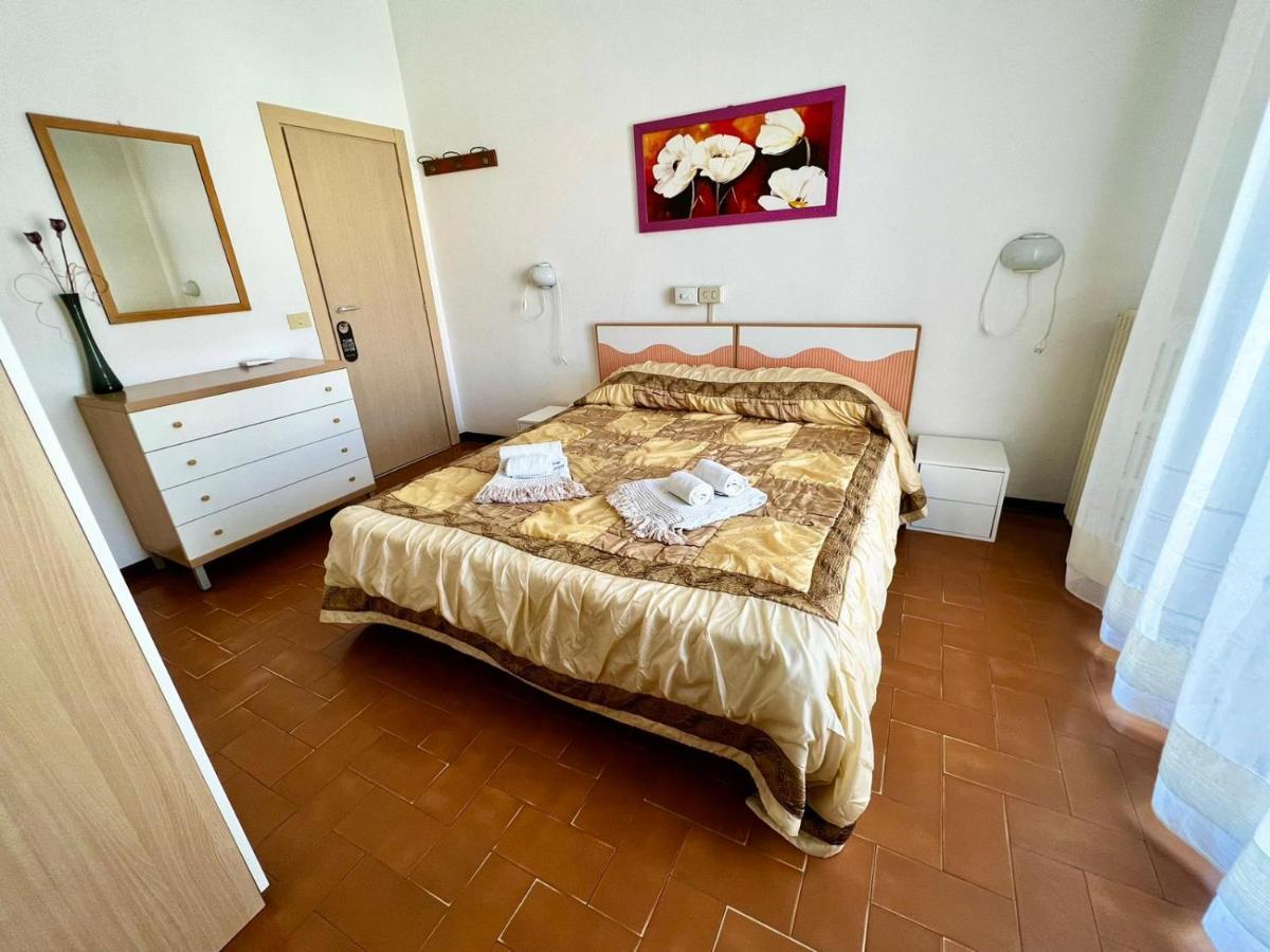 Bed&Breakfast Villa Lorena 포르데데이마르미 외부 사진